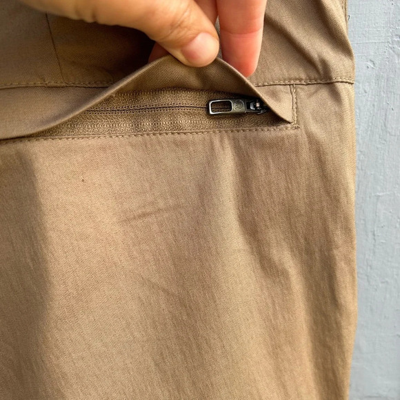 Lululemon Commission Pant Classic, size 38 - Picture 10 of 13